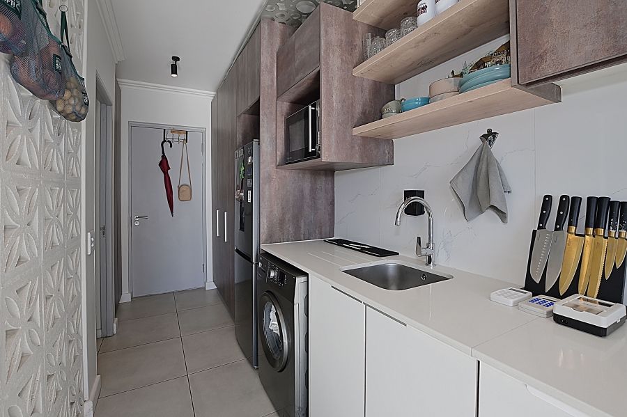 1 Bedroom Property for Sale in Table View Western Cape